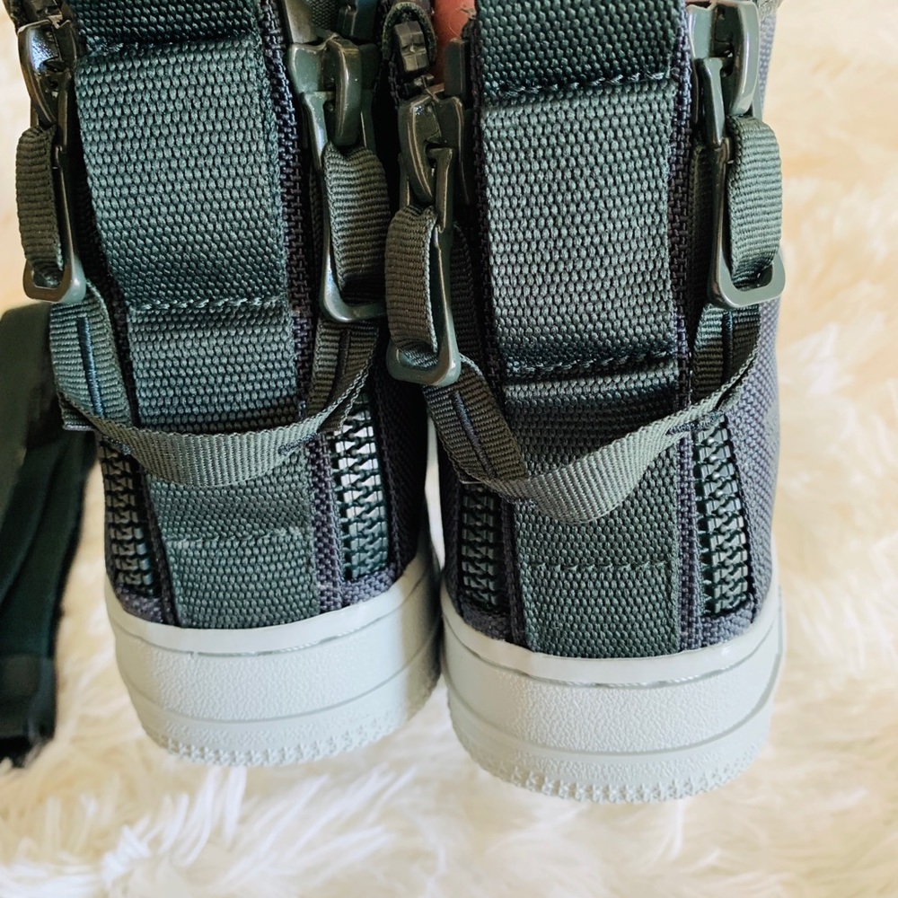 Nike SF Air Force 1 Mid - Picture 4 of 6